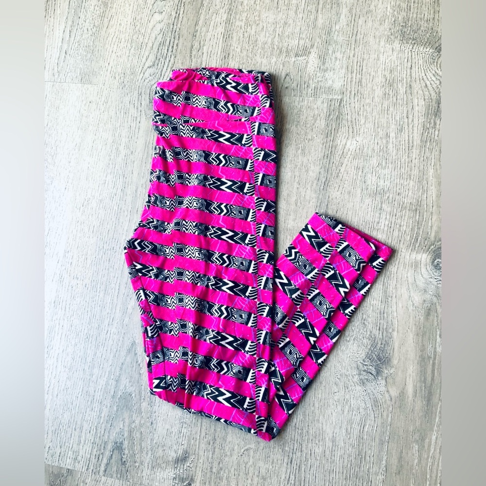 LuLaRoe Striped Leggings Tall & Curvy (12-16)